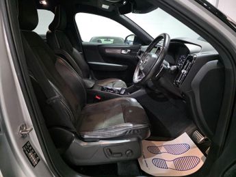 Volvo XC40 2.0 T5 First Edition Auto AWD Euro 6 (s/s) 5dr