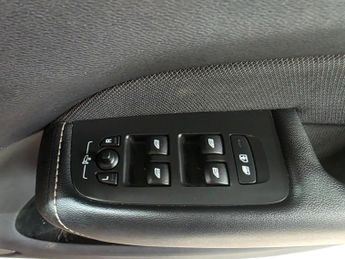 Volvo XC60 2.0h T6 Recharge 11.6kWh R-Design Auto AWD Euro 6 (s/s) 5dr