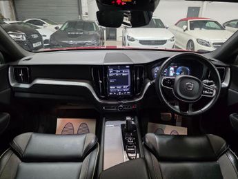 Volvo XC60 2.0h T6 Recharge 11.6kWh R-Design Auto AWD Euro 6 (s/s) 5dr