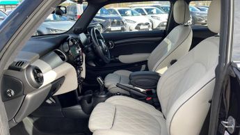 MINI Hatch 2.0 Cooper S Exclusive Steptronic Euro 6 (s/s) 3dr