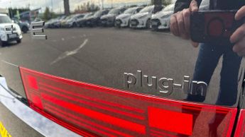 Hyundai Santa Fe 1.6 T-GDi 13.8kWh Calligraphy Auto 4WD Euro 6 (s/s) 5dr (7Seat)