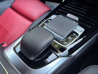 Mercedes-Benz A Class 2.0 A35 AMG (Executive) SpdS DCT 4MATIC Euro 6 (s/s) 5dr