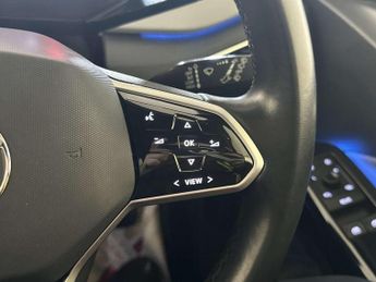 Volkswagen ID.3 Pro Performance 58kWh Family Hatchback 5dr Electric Auto (204 ps