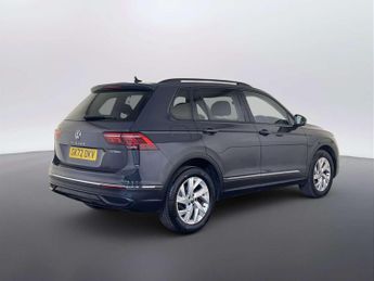 Volkswagen Tiguan 1.4 TSI 13kWh Life SUV 5dr Petrol Plug-in Hybrid DSG Euro 6 (s/s