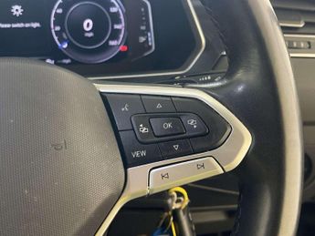 Volkswagen Tiguan 1.4 TSI 13kWh Life SUV 5dr Petrol Plug-in Hybrid DSG Euro 6 (s/s