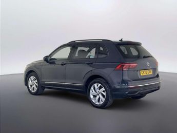 Volkswagen Tiguan 1.4 TSI 13kWh Life SUV 5dr Petrol Plug-in Hybrid DSG Euro 6 (s/s