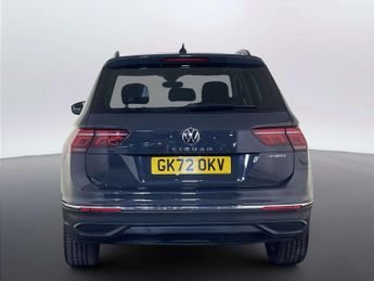 Volkswagen Tiguan 1.4 TSI 13kWh Life SUV 5dr Petrol Plug-in Hybrid DSG Euro 6 (s/s