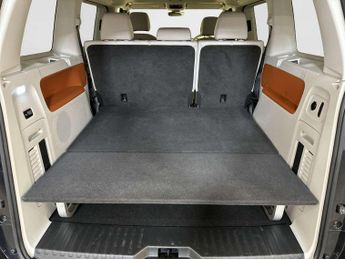 Volkswagen ID. Buzz Pro 77kWh Style MPV 5dr Electric Auto (204 ps)