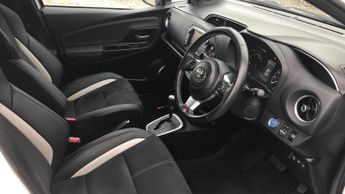 Toyota Yaris 1.5 VVT-h GR SPORT E-CVT Euro 6 (s/s) 5dr