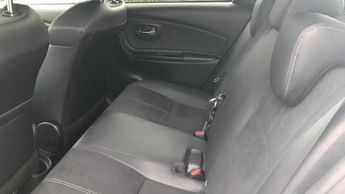 Toyota Yaris 1.5 VVT-h GR SPORT E-CVT Euro 6 (s/s) 5dr