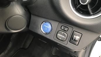 Toyota Yaris 1.5 VVT-h GR SPORT E-CVT Euro 6 (s/s) 5dr