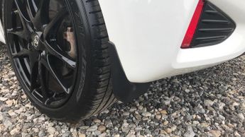 Toyota Yaris 1.5 VVT-h GR SPORT E-CVT Euro 6 (s/s) 5dr