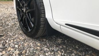 Toyota Yaris 1.5 VVT-h GR SPORT E-CVT Euro 6 (s/s) 5dr