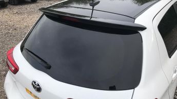 Toyota Yaris 1.5 VVT-h GR SPORT E-CVT Euro 6 (s/s) 5dr