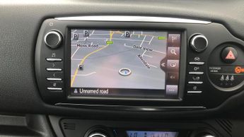 Toyota Yaris 1.5 VVT-h GR SPORT E-CVT Euro 6 (s/s) 5dr