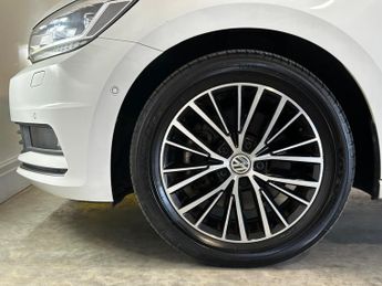 Volkswagen Touran 1.4 TSI SE DSG Euro 6 (s/s) 5dr