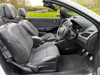 Renault Megane 1.6 dCi GT Line TomTom Convertible 2dr Diesel Manual Euro 5 (s/s