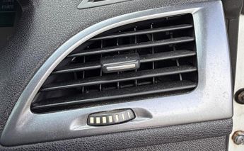 Renault Megane 1.6 dCi GT Line TomTom Convertible 2dr Diesel Manual Euro 5 (s/s