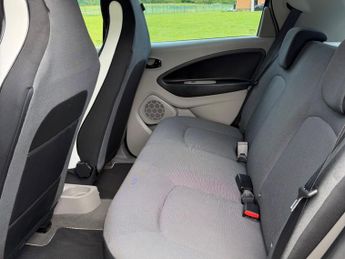 Renault Zoe 22kWh Dynamique Nav Hatchback 5dr Electric Auto (i) (88 bhp)