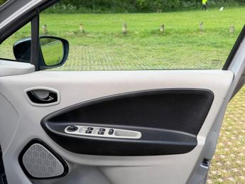 Renault Zoe 22kWh Dynamique Nav Hatchback 5dr Electric Auto (i) (88 bhp)