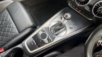 Audi TT 2.0 TFSI Black Edition S Tronic Euro 6 (s/s) 3dr