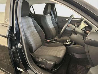 Vauxhall Corsa Electric 50kWh SE Premium Hatchback 5dr Electric Auto (136 ps)