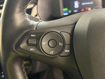 Vauxhall Corsa Electric 50kWh SE Premium Hatchback 5dr Electric Auto (136 ps)