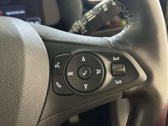 Vauxhall Corsa Electric 50kWh SE Premium Hatchback 5dr Electric Auto (136 ps)