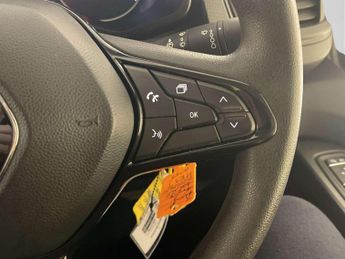 Renault Trafic 2.0 dCi Blue LL30 Business+ Panel Van 5dr Diesel Manual L2 H1 Eu