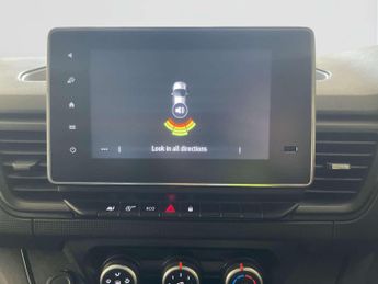 Renault Trafic 2.0 dCi Blue LL30 Business+ Panel Van 5dr Diesel Manual L2 H1 Eu