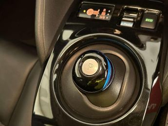 Nissan Leaf 59kWh e+ N-Connecta Hatchback 5dr Electric Auto (217 ps)