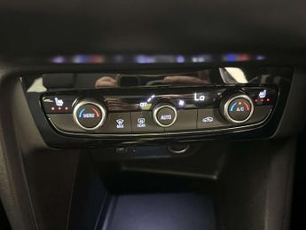 Vauxhall Corsa Electric 50kWh Elite Nav Premium Hatchback 5dr Electric Auto (7.4Kw Charg