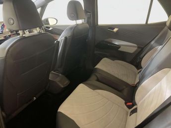 Volkswagen ID.3 Pro S 77kWh Tour Hatchback 5dr Electric Auto (4 Seat) (204 ps)