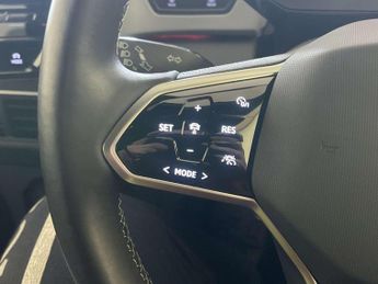Volkswagen ID.3 Pro S 77kWh Tour Hatchback 5dr Electric Auto (4 Seat) (204 ps)