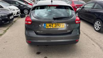 Ford Focus 1.0T EcoBoost Titanium Auto Euro 6 (s/s) 5dr