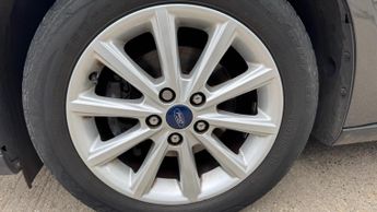 Ford Focus 1.0T EcoBoost Titanium Auto Euro 6 (s/s) 5dr