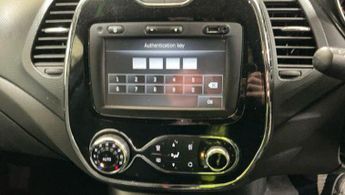 RENAULT CAPTUR 1.5 dCi Dynamique S MediaNav SUV 5dr Diesel EDC Euro 5 (90 ps) *