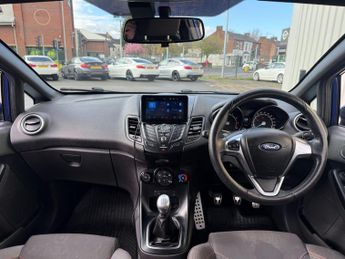 Ford Fiesta 1.0T EcoBoost ST-Line Euro 6 (s/s) 3dr
