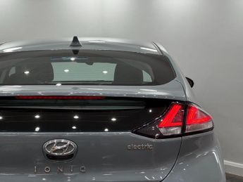 Hyundai IONIQ 38.3kWh Premium Auto 5dr