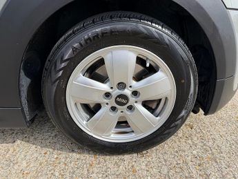 MINI Hatch 1.5 Cooper Hatchback 3dr Petrol Auto Euro 6 (s/s) (136 ps)