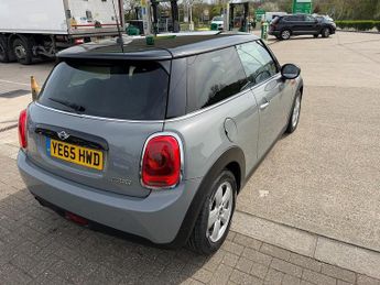 MINI Hatch 1.5 Cooper Hatchback 3dr Petrol Auto Euro 6 (s/s) (136 ps)