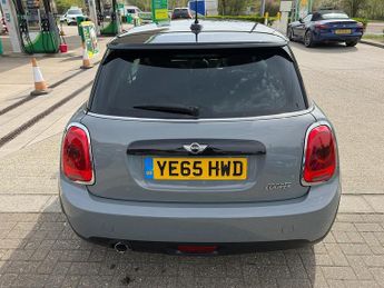 MINI Hatch 1.5 Cooper Hatchback 3dr Petrol Auto Euro 6 (s/s) (136 ps)
