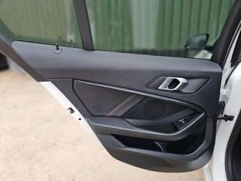 BMW 1 Series 1.5 118i Sport DCT Euro 6 (s/s) 5dr