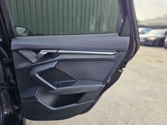 Audi A3 1.5 TFSI 35 S line S Tronic Euro 6 (s/s) 4dr