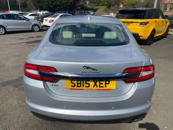 Jaguar XF 2.2d Luxury Auto Euro 5 (s/s) 4dr