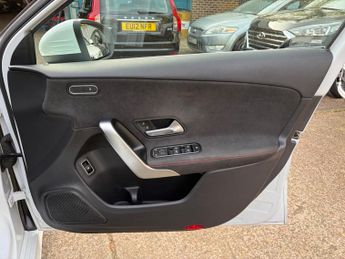 Mercedes-Benz A Class 1.3 A250e 15.6kWh AMG Line 8G-DCT Euro 6 (s/s) 4dr