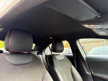 Mercedes-Benz A Class 1.3 A250e 15.6kWh AMG Line 8G-DCT Euro 6 (s/s) 4dr