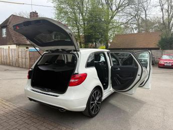 Mercedes-Benz B Class 1.8 B180 CDI Sport 7G-DCT Euro 5 (s/s) 5dr