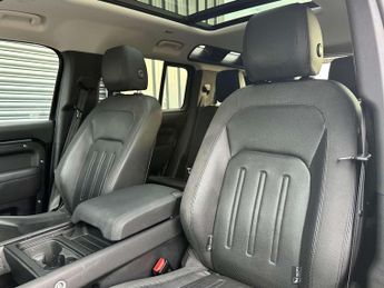 Land Rover DEFENDER 2.0 Defender SE D Auto 4WD 5dr