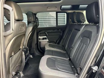 Land Rover DEFENDER 2.0 Defender SE D Auto 4WD 5dr